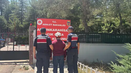 Afyonkarahisar jandarmasından suçlulara geçit yok: 27 gözaltı