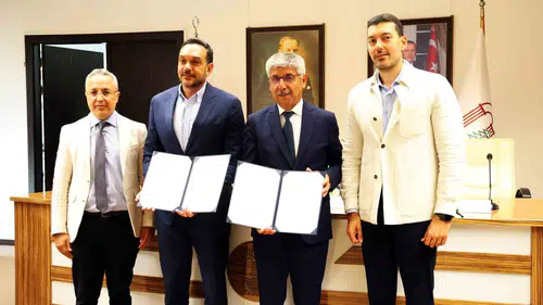 Muğla’da eğitime 300 milyonluk dev destek: İlahiyat Fakültesi için imzalar atıldı