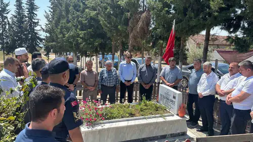 Manisa kahramanını unutmadı: Şehit Ege Süleyman Görece dualarla yad edildi