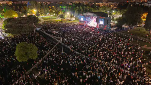 95. İEF’te Çim Konserleri coşkusu: 8 gün boyunca ünlü isimler Kültürpark sahnesinde
