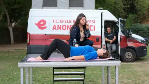 Pınarbaşı’nda zihinleri dinlendiren akşam: Efeler’de nefes terapisi rüzgarı