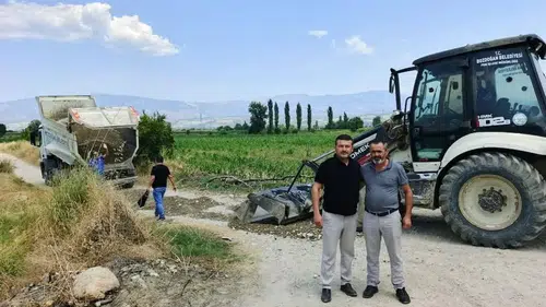 Bozdoğan’da hizmet mesaisi: Başkan Vekili Özcan sahaya indi