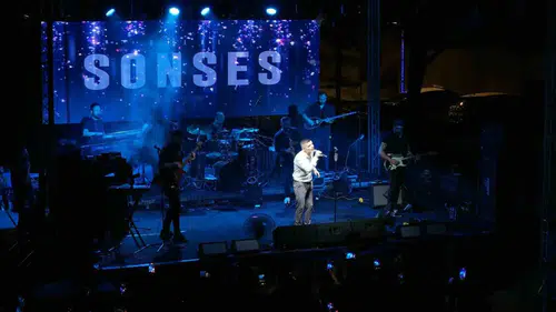 Aydın’da Yaz Akşamına Damga Vuran Buluşma: Bilal Sonses’ten Mimar Sinan Parkı’nda Unutulmaz Konser