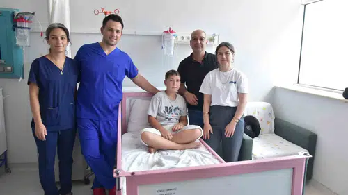 Üniversitenin sağlık seferberliği minik öğrenciye şifa oldu