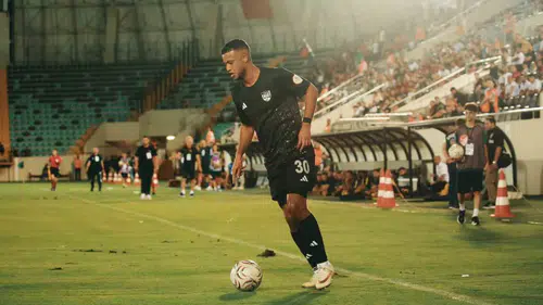 Vanspor FK, İstanbulspor Karşısında 2-0'dan Gelişiyle Nefes Kesti