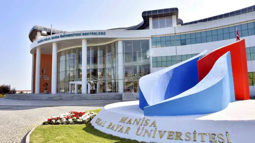 MCBÜ’de yeni dönem heyecanı: Rektör Kibar’dan gençlere "keşif" çağrısı