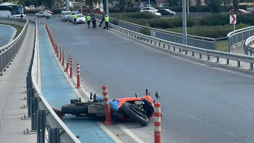 Bayraklı'da Sabahın İlk Işıklarında Korkunç Kaza: Genç Kadın Kontrolü Kaybetti