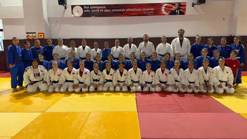 Salihli’de milli judo kampı: Yıldız Kadınlar Balkan Şampiyonası’na hazırlanıyor