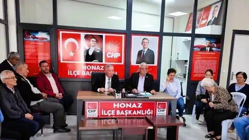Başkan Kepenek'ten siyasi gündem çıkışı: Haklılığımız tescillendi
