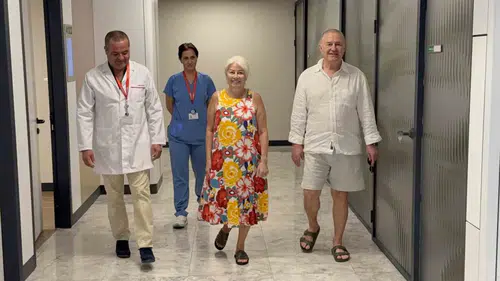 Yürüyemez hale gelmişti: 68 yaşındaki hastanın omurgasından çıkanlar tıp dünyasını şaşırttı