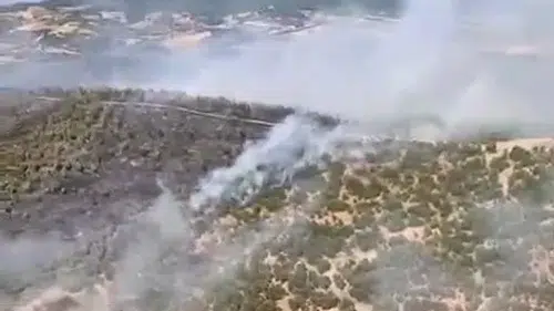 Gördes’te alevlere 4 saatlik set: 6 uçak ve 7 helikopterle müdahale