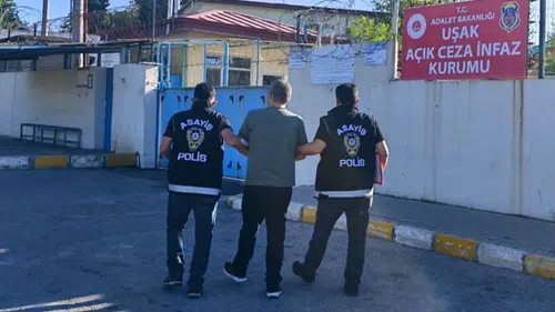 Uşak’ta Firari Hükümlü N.K., Polisin Adres Tespitiyle Yakalandı