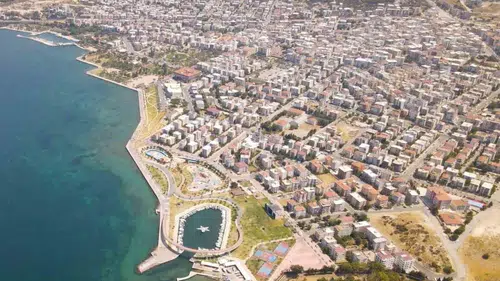 İzmir konut piyasasında durgunluk: Satışlar 6 bin bandına geriledi