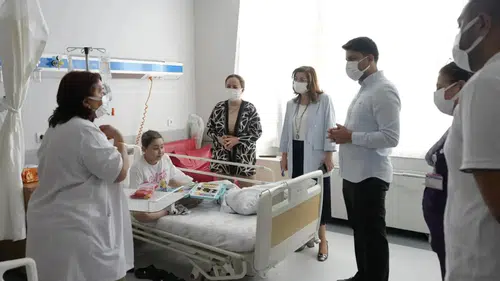 ADÜ Hastanesi’nde anlamlı buluşma: Minik kalplere umut oldular