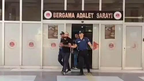 Bergama’da zehir operasyonu: Evden cephanelik ve uyuşturucu çıktı
