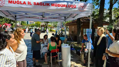 Menteşe'de sağlık seferberliği: Meydanda ücretsiz tarama hizmeti
