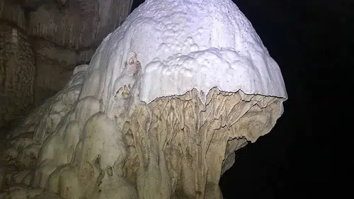 Kuşadası’nın derinliklerinde saklı efsane: Yaren Mağarası keşfedilmeyi bekliyor