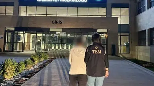 Afyonkarahisar'da FETÖ operasyonu: Firari hükümlü kıskıvrak yakalandı