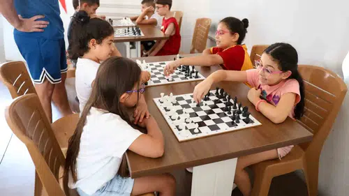 Efeler’de gençlerin rotası başarıya çevrildi: Başkan Yetişkin’den dev yatırım hamlesi