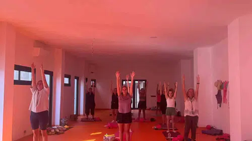 Bodrum'da sağlıklı yaşam hareketi: Yüzlerce kişi pilatesle form tutuyor