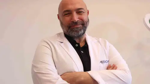 Ciltteki pürüzlü görünümün çaresi bilinçli bakımdan geçiyor