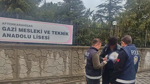 Afyonkarahisar'da okul çevrelerinde sıkı denetim: Güvenli eğitim için düğmeye basıldı