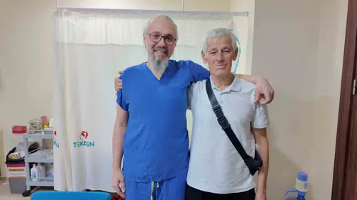 Mide kanserini kapalı yöntemle yendi: 60 yaşındaki hastaya yeni sindirim yolu