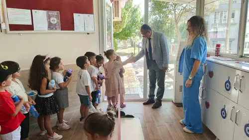 Miniklerin dünyasına yakın markaj: İlçe Milli Eğitim Müdürü’nden okul ziyareti