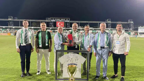Bodrum’un gururu statta taçlandı: Yalıkavakspor şampiyonluk coşkusunu paylaştı