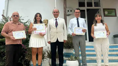 Datça eğitim camiasında vefa günü: Başarılı isimler ödüllendirildi
