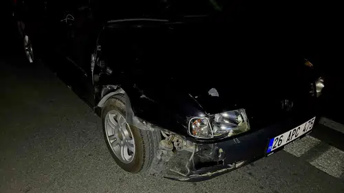 Bolvadin'de acı dolu kaza: Otomobilin aynasında kalan detay yürek burktu