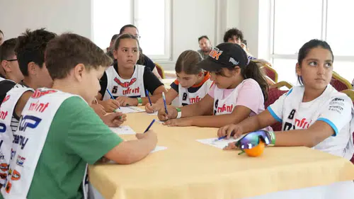 Afyonkarahisar pistlerinde yeni nesil motokros rüzgarı: Geleceğin şampiyonları yetişiyor