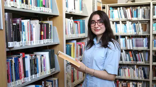 İzmirli genç yetenekten küresel başarı: Şiiri teknolojiyle buluşturdu, Avrupa’nın zirvesine yerleşti