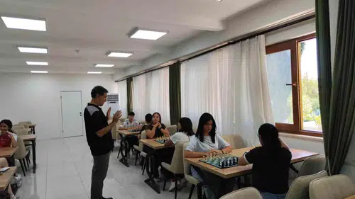 Hamleler zekayla birleşti: Muğla’nın minik satranç ustaları kürsüye çıktı
