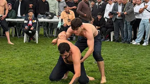 Köşk’te er meydanı şenlendi: Karakucak coşkusu Beyköy’e taşındı