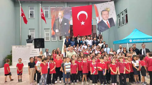 Köyceğiz’de ders zili coşkuyla çaldı: Yeni eğitim yılına görkemli başlangıç