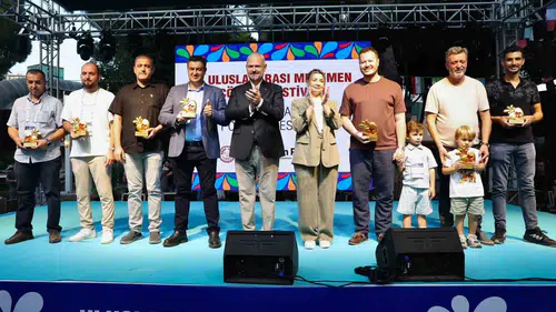 Menemen’de çömleğin dünya şampiyonları belli oldu: Toprak sanatla hayat buldu