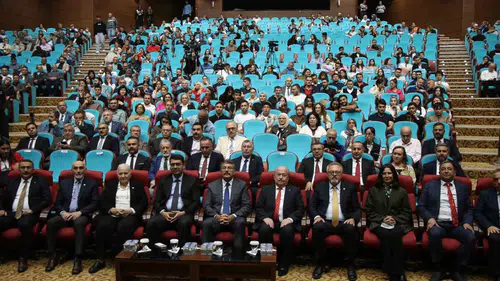 Uşak’ta tarih bilinci tazelendi: Timsal Karabekir gençlerle buluştu