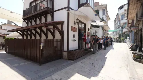 Denizli’de sofralar paylaştıkça büyüyor: Kent Lokantaları ikinci yılını doldurdu
