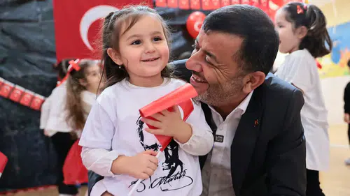 Denizli'de eğitim seferberliği: Büyükşehir'den öğrencilere dev destek paketi