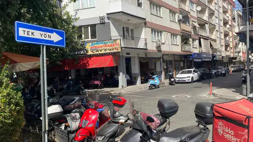 Efeler’de trafik düzeni değişti: Sürücüler yeni kuralı fark etmiyor