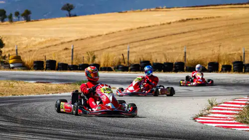 Uşak pistinde zafer turu: Dynamic Racing Team rakiplerine fark attı