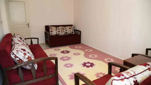 Tonlarca atığın esir aldığı evde yeni bir sayfa: Arife teyzenin yüzü güldü
