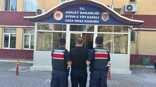 Aydın'da FETÖ operasyonu: Uzun süredir aranan hükümlü kıskıvrak yakalandı