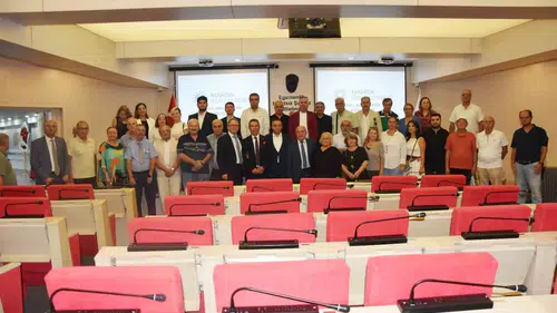 Manisa’da Hakkı Bayraktar dönemi güven tazeleyerek devam ediyor