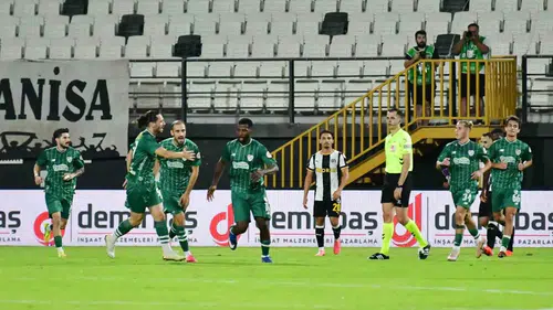 Manisa'da nefes kesen düello: Bursaspor son dakikada güldü