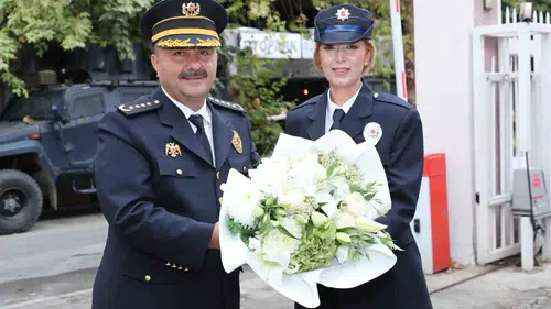 İzmir Emniyetinde bayrak değişimi: Yeni müdür koltuğuna oturdu