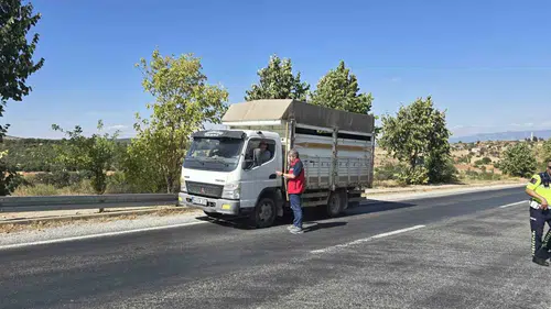 Uşak’ta hayvancılıkta alarm: Hastalıklara karşı yollarda sıkı denetim