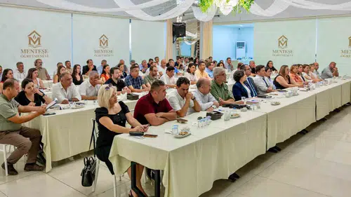 Menteşe'de Eğitim Seferberliği: Yeni Dönem Planlaması Müdürler Kurulu'nda Masaya Yatırıldı
