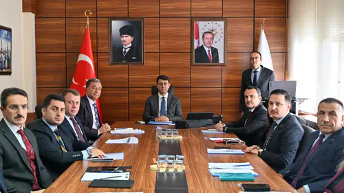 Uşak’ta sosyal yardım seferberliği: İhtiyaç sahiplerine ulaşmak için yeni yol haritası